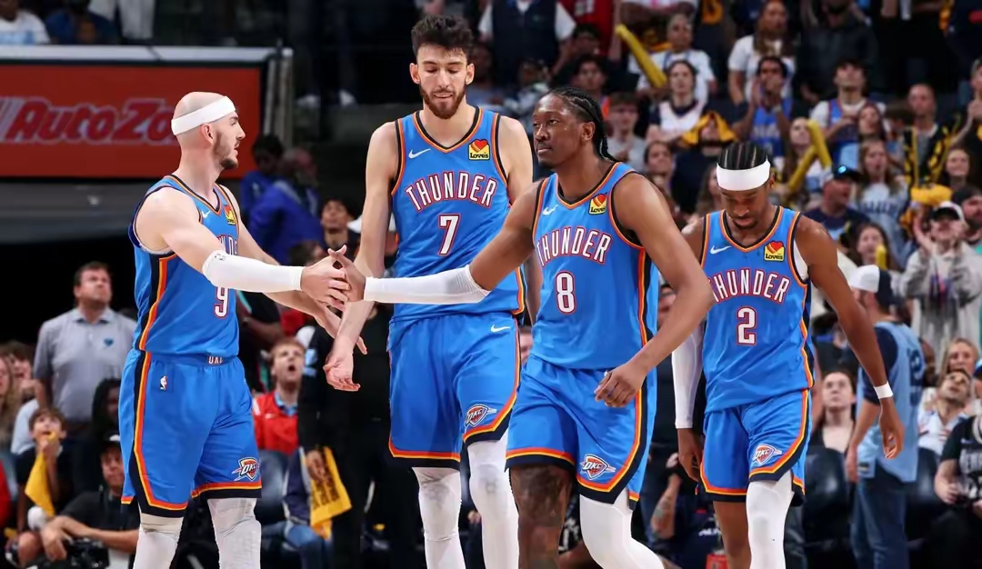 鹈鹕险胜爵士，米切尔扛起全队