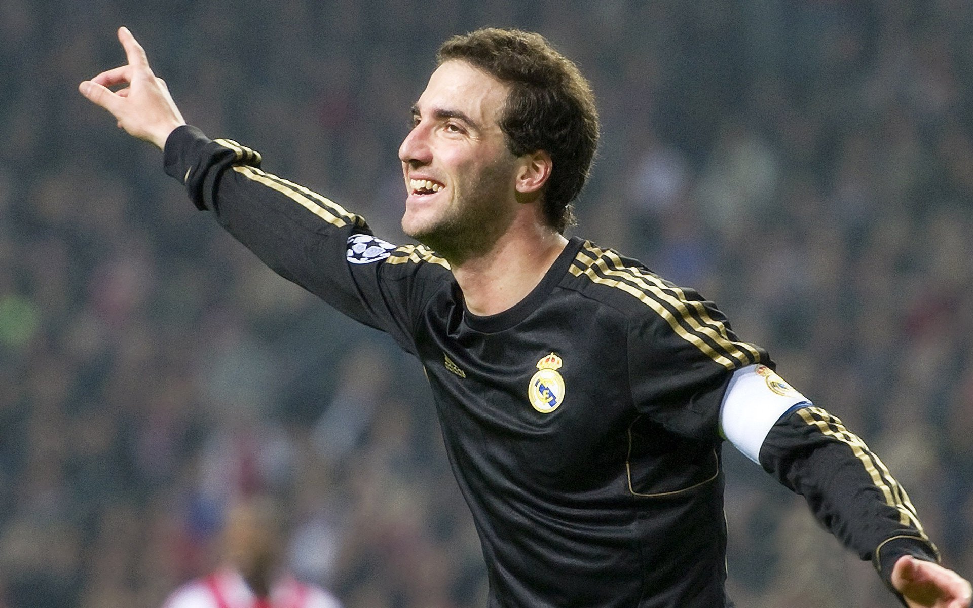 阿坎吉的沉默狙击,当美国战术机器碾过威尔士红龙