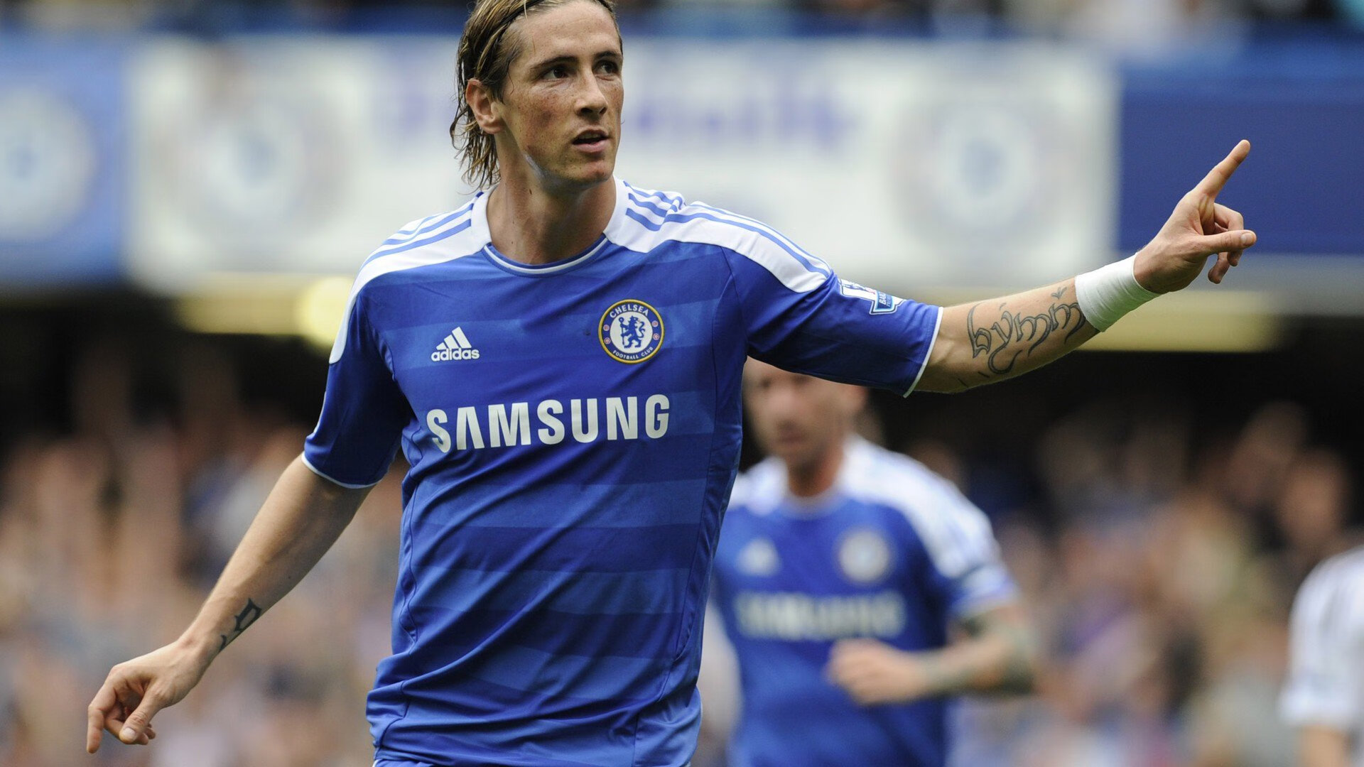 斯通斯,半决赛之夜,一个非典型后卫的完美革命